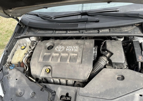 Toyota Avensis cena 27000 przebieg: 223470, rok produkcji 2009 z Łomianki małe 326
